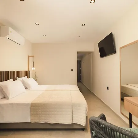 Krystalias Luxury Studio2 Apartman *