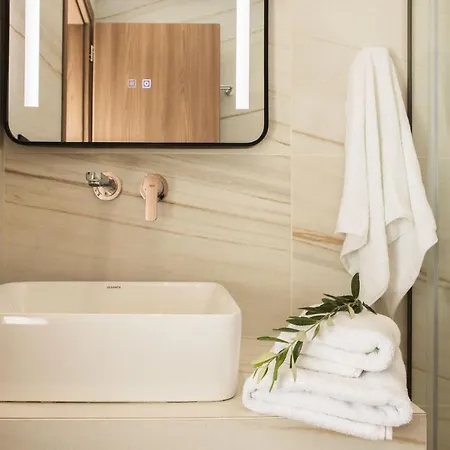 Krystalias Luxury Studio2 Apartman *