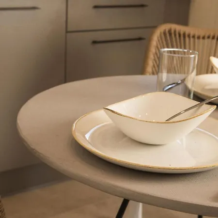 Krystalias Luxury Studio2 Appartement *